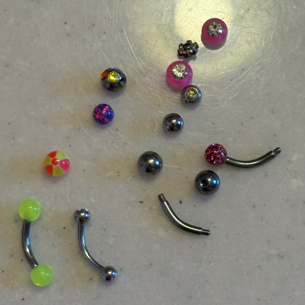 Miscellaneous 12G and 14G Piercing Curved Barbells and 5mm 6mm Balls LOT BUNDLE